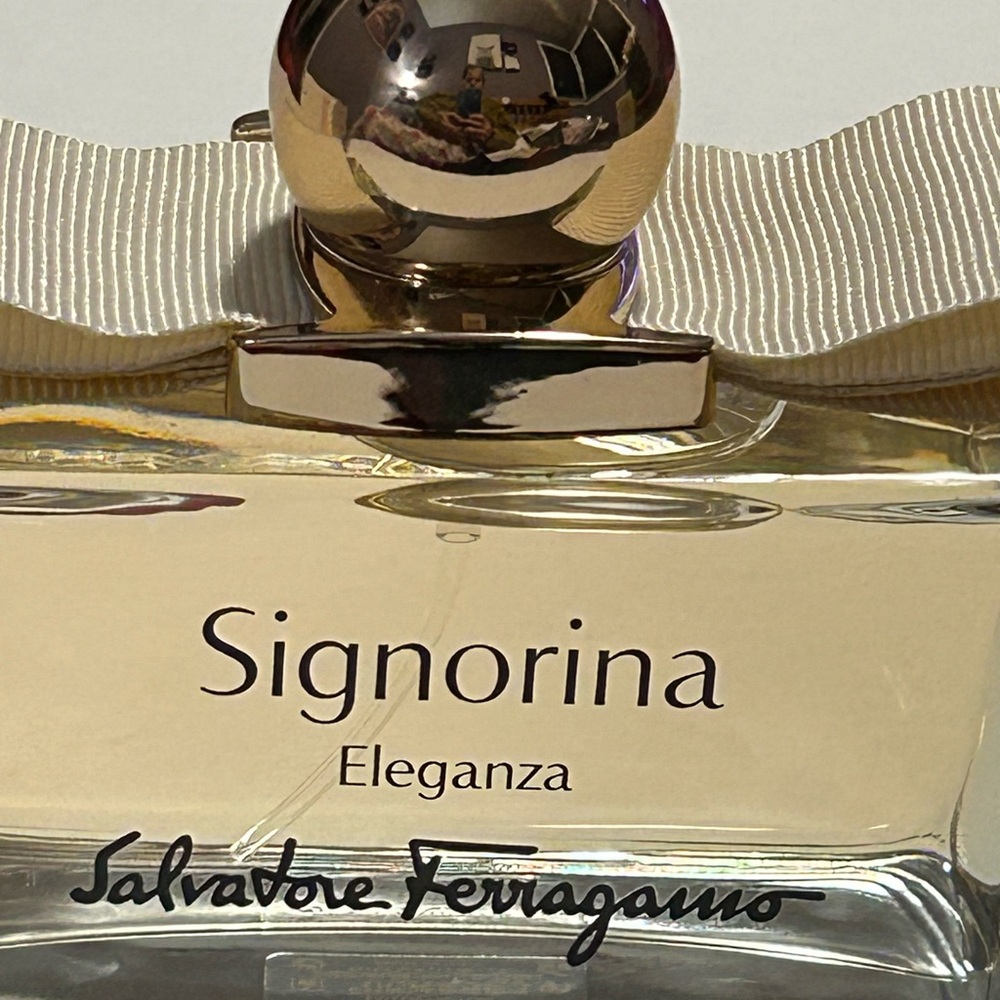 Signorina Eleganza Salvatore Ferragamo 100ml/3.4 fl oz w box excellent - Picture 10 of 12